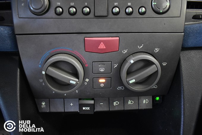 LANCIA YPSILON 1.2